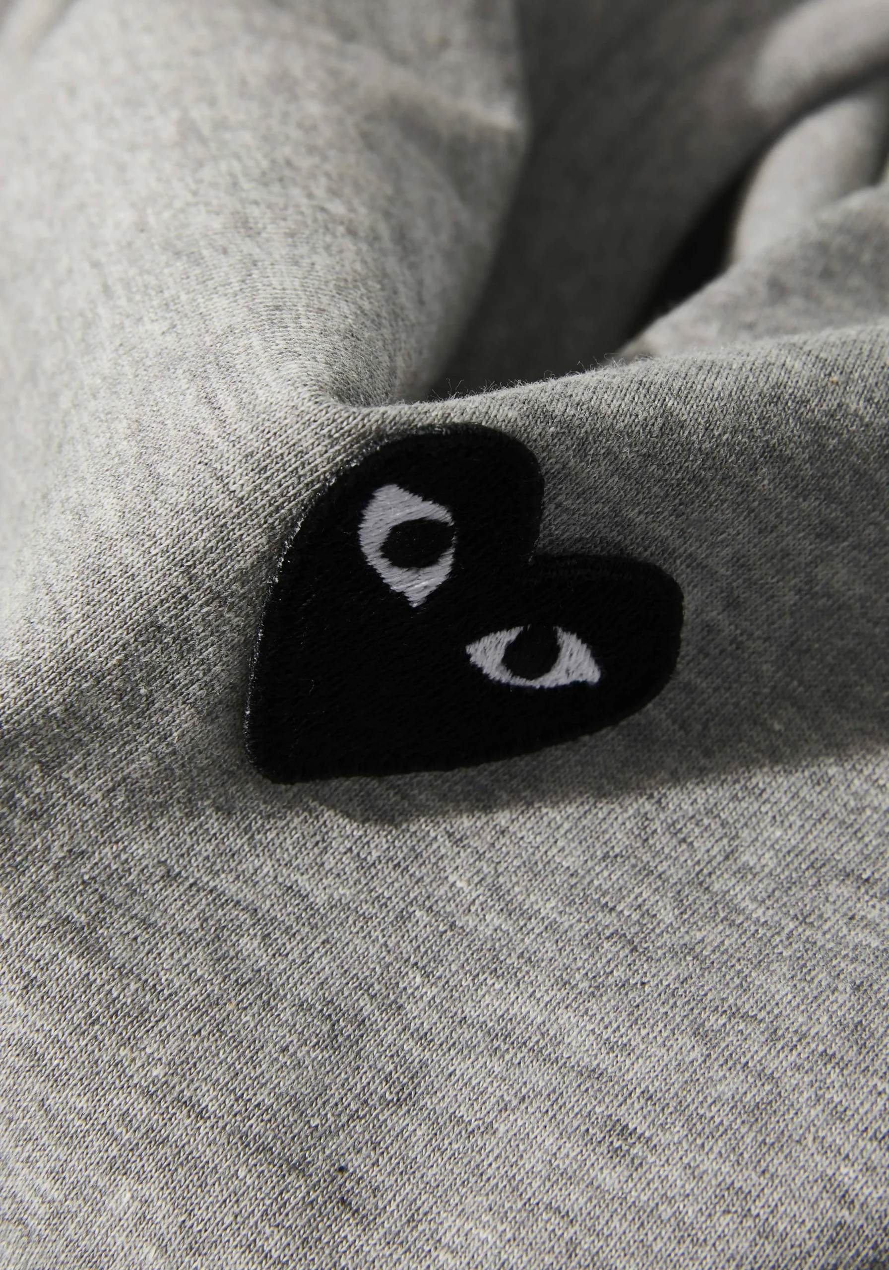 COMME DES GARCONS PLAY BLACK HEART LONG SLEEVE